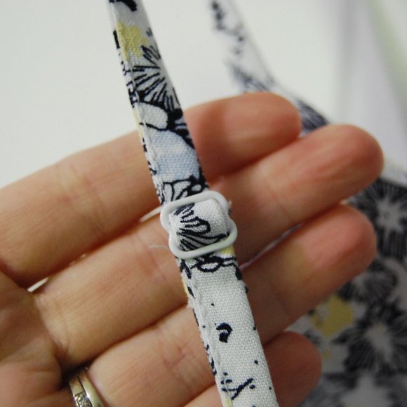 Old Navy NWT floral tank - Picture 4 of 6